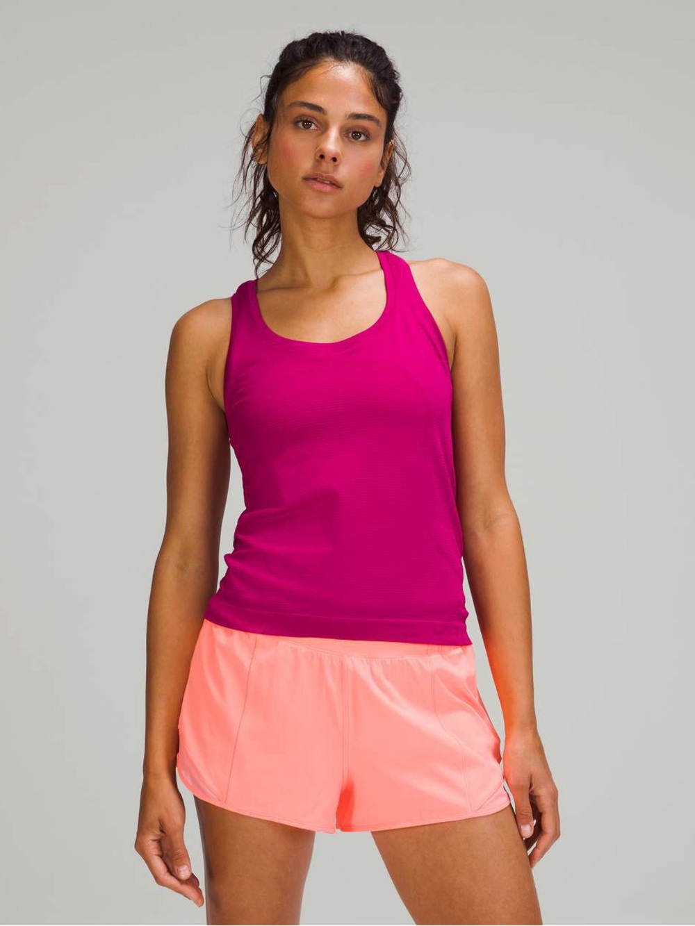 Lululemon Swiftly Tech Racerback 2.0 *Race Length
Ripened Raspberry size 2